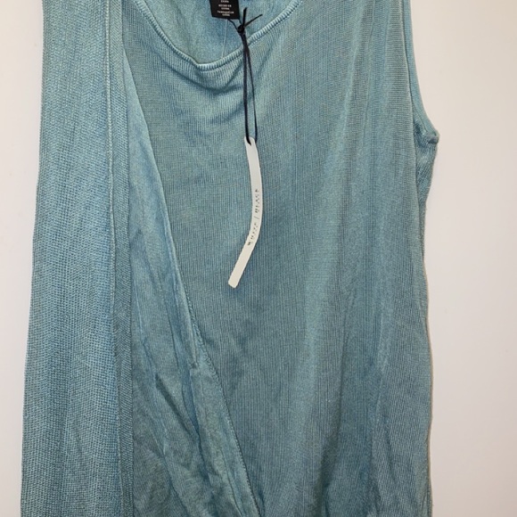 White House Black Market blouse - Picture 3 of 3